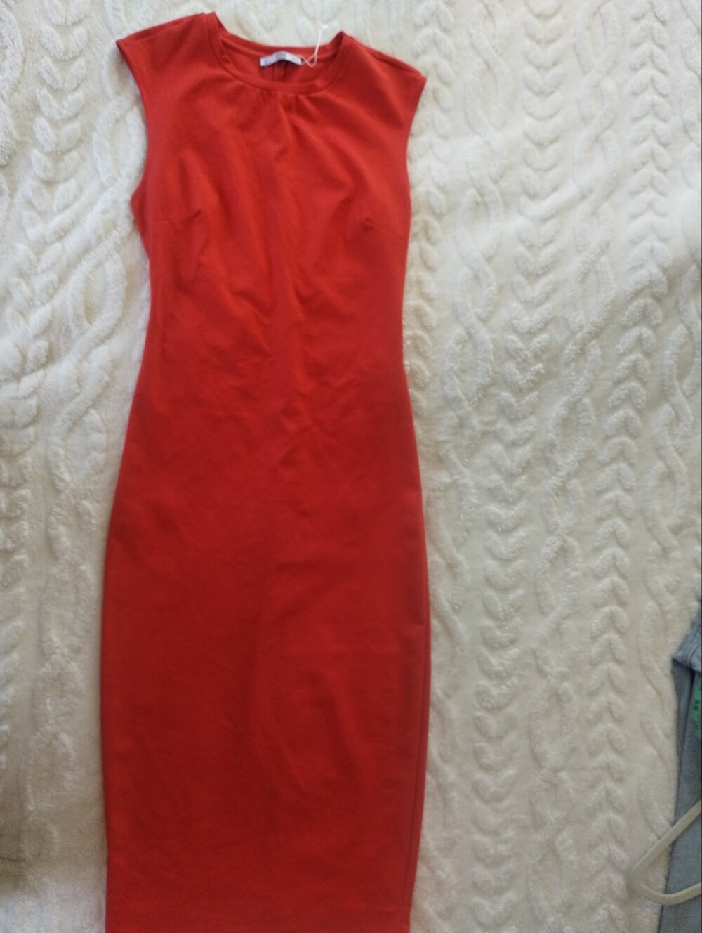 zara red bodycon dress | Dresses | Zara Sleeveless Midi Sheath Small Size:L (US 42-44) front design with side Elegant Evening Sir The Label Como